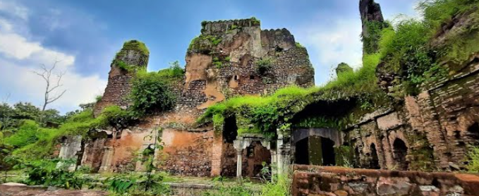 Badal Mahal, Junashaher